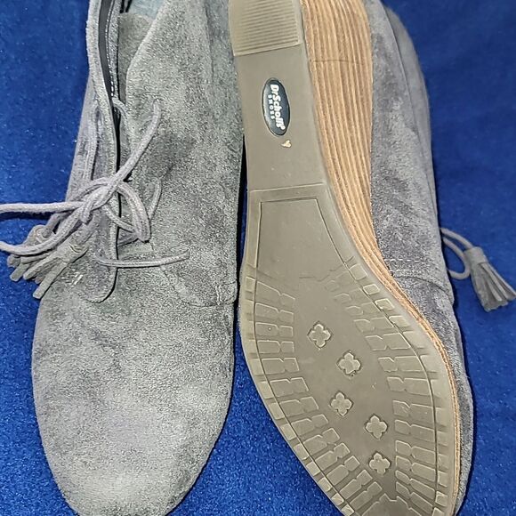 2/$20 Dr Scholl's Dakota wedge Boots - Picture 8 of 8